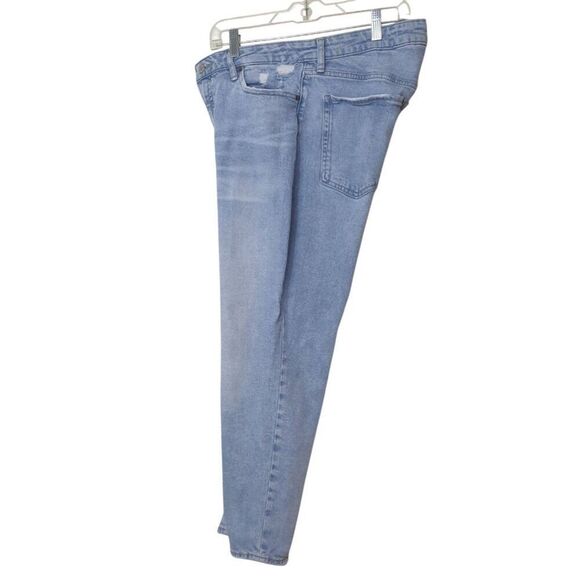 Old Navy Women’s Straight High-Rise Jeans Sz 14 Light Wash Denim O.G. Y2K Retro - Picture 4 of 7